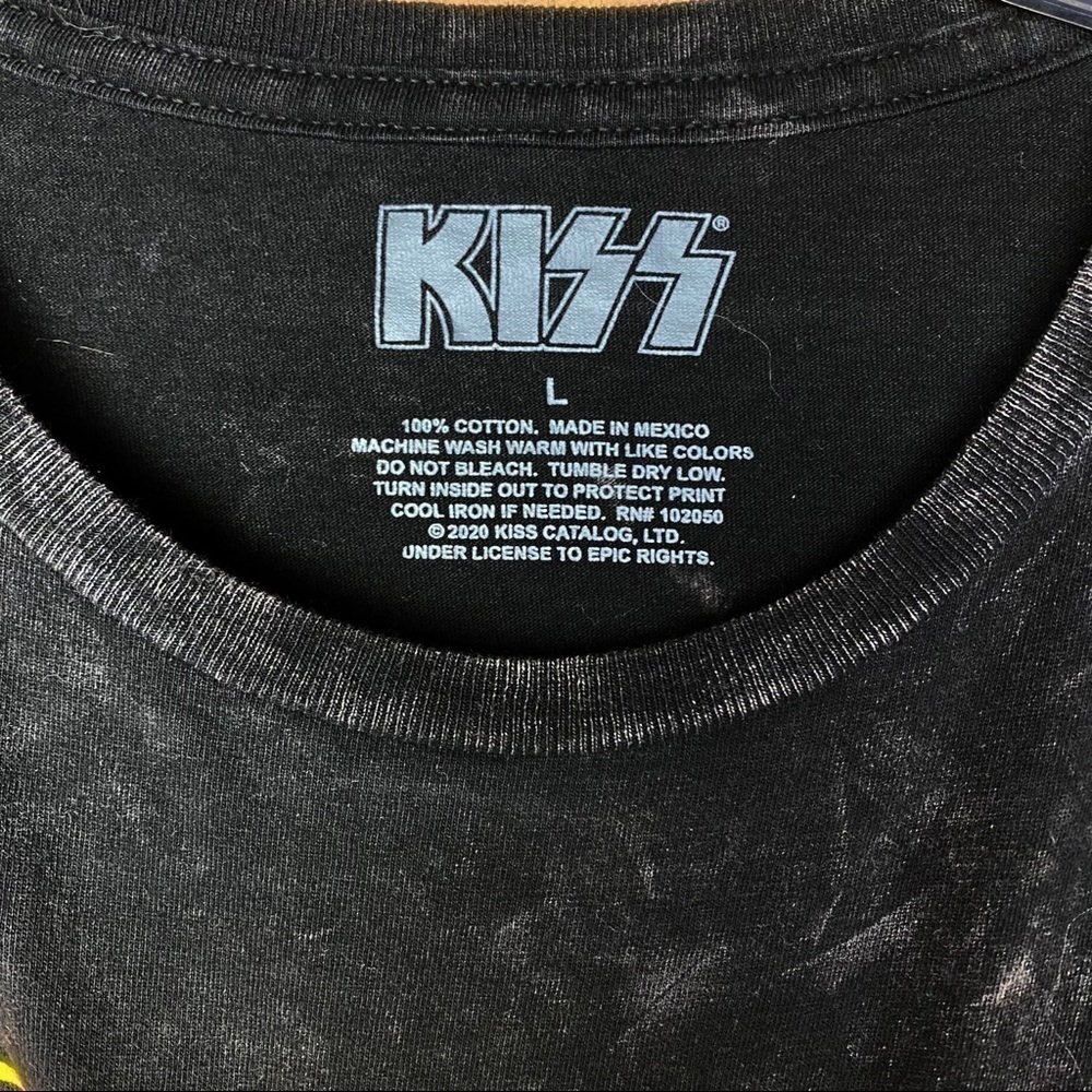 Kiss Brand Kiss Cropped T-shirt - Picture 2 of 3